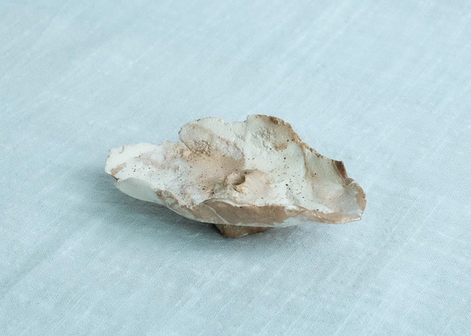 Artist Edition - LEAF 03：手工捏製 陶土線香座